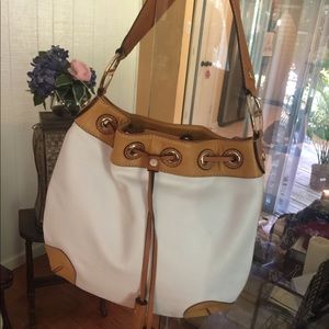 Designer tote bag especially for the Summer.